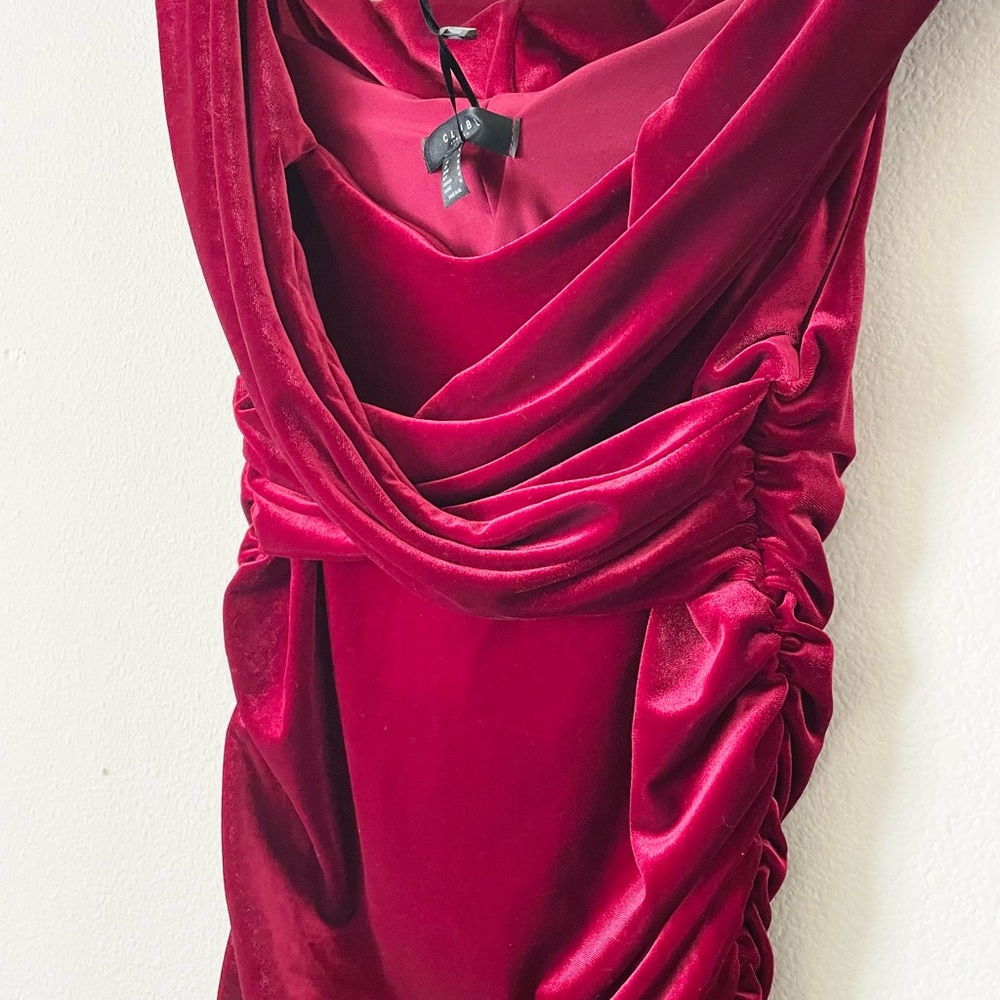 NWT Club L London US 12 Apolline Berry Velvet Off The Shoulder Ruched Maxi Dress - Picture 5 of 11